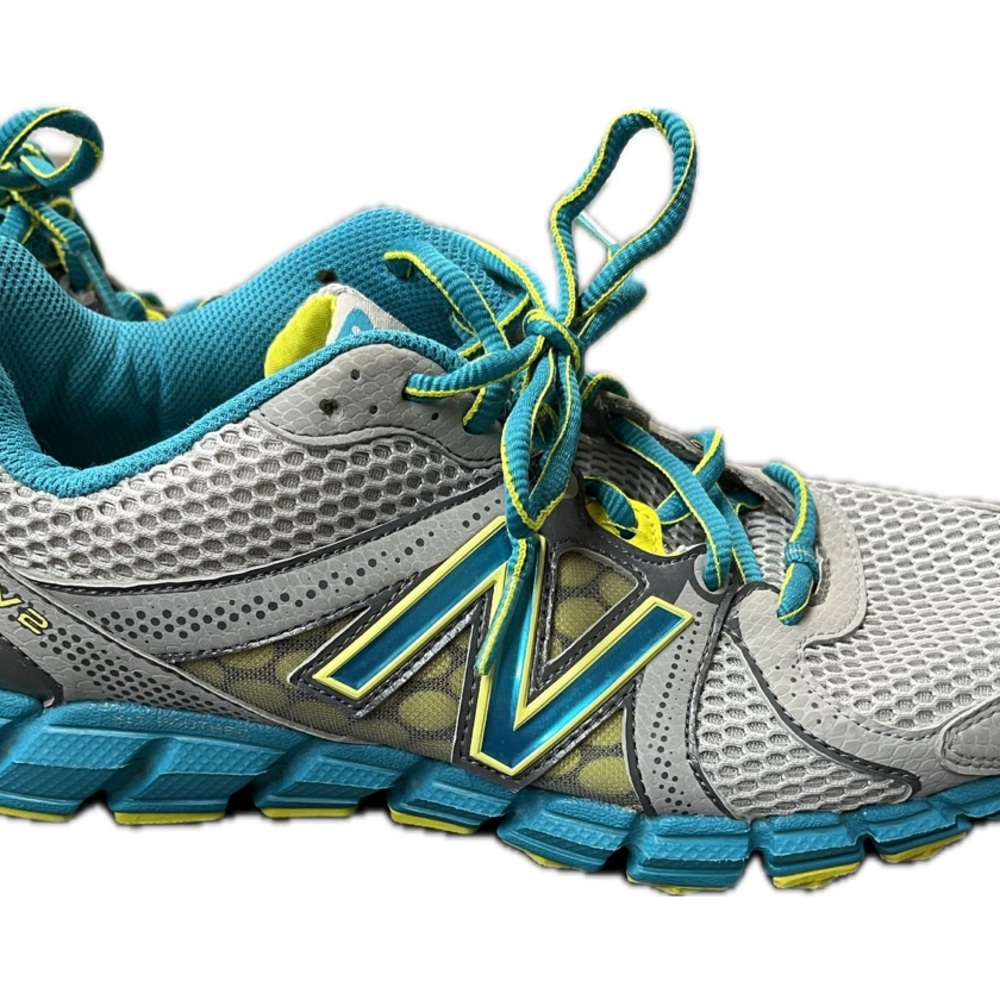 New Balance 750 V2 Gray and Teal Running Shoes Women’s 10